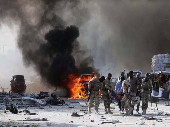 إصابة حاكم صومالي في تفجير انتحاري