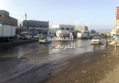 بعد تقاعس المسؤولين.. سحب مياه الأمطار من شقرة بالجهود الذاتية