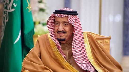 كاتب سعودي: قرار الملك سلمان بشأن أزمة كورونا تاريخي