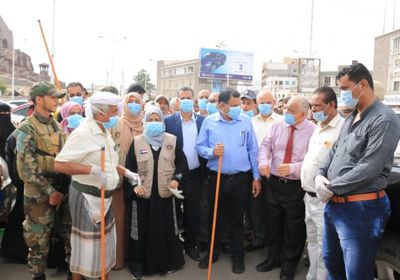 "أمانة الانتقالي" تدشن حملة نظافة في العاصمة عدن (صور)