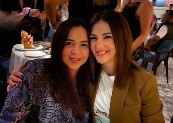 دنيا سمير غانم تهنئ شقيقتها إيمي بعيد ميلادها