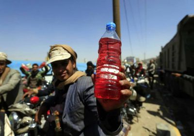 مليشيا الحوثي ترفض خفض أسعار المشتقات النفطية  