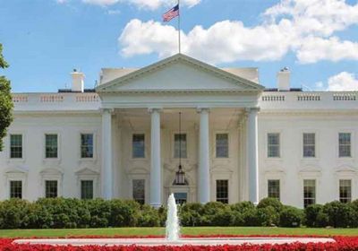 عاجل..البيت الأبيض يعلن فرض اختبار كورونا احترازي لأي شخص سيلتقي ترامب ونائبه