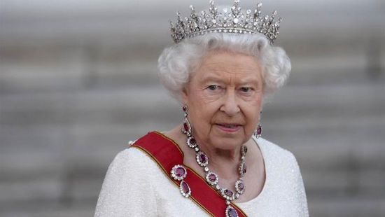 الملكة إليزابيث توجه كلمة اليوم الأحد بشأن «كورونا»