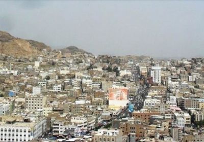 تدخل لفض نزاع.. مليشيا الحوثي بتعز تعتدي على شيخ قبلي