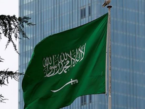 الصحة السعودية: المواطنون العائدون للمملكة سيخضعون للعزل 14 يومًا