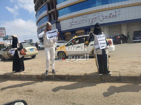  لمواجهة كورونا..وقفة بالمنصورة تطالب بإغلاق المنافذ وضبط الأسعار (صور)