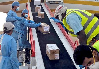 "خليفة الإنسانية" تعقم شحنة المساعدات الطبية الإماراتية  