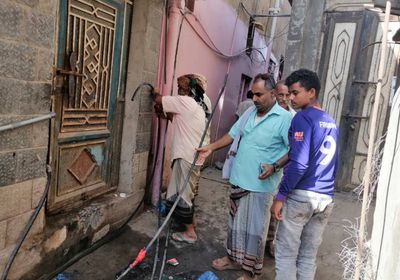 بإشراف "الانتقالي".. إصلاح تسرب مياه في الحبيلين