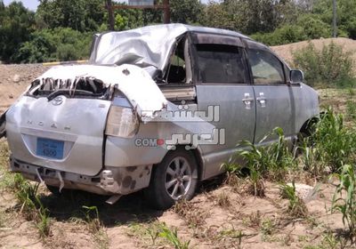 انقلاب سيارة وإصابة سائقها في تبن