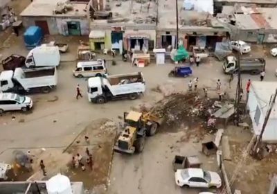 "البرنامج السعودي": إزالة 9744 مترا مخلفات من مديريات عدن
