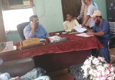 تحديد آلية توزيع المساعدات على مزارعي ردفان