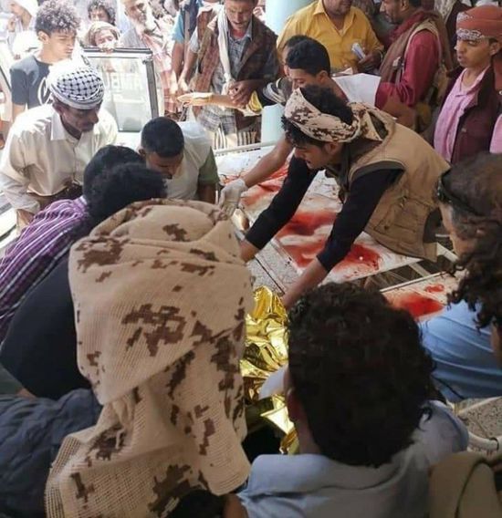 بالأسماء.. 5 مصابين بالقصف الحوثي لمعسكر الأماجد