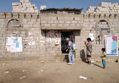 وسط إجراءات احترازية.. كير توزع مساعدات بخنفر (صور)