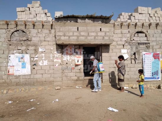 وسط إجراءات احترازية.. كير توزع مساعدات بخنفر (صور)