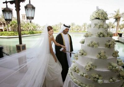 دبي تقرر تعليق الزواج والطلاق حتى إشعار آخر