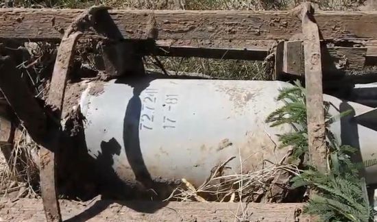 تفكيك 3 قذائف صاروخية و50 لغما حوثيا في البرح (فيديو)