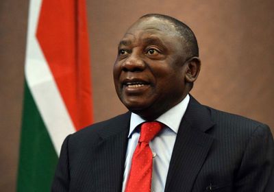 بخصم راتب شهر.. رئيس جنوب أفريقيا يعاقب وزيرة خرقت حظر التجول