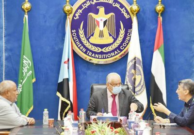 "انتقالي عدن" يخطط لتعزيز المخزون السلعي