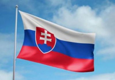 سلوفاكيا تغلق 5 أحياء عشوائية تسكنها أقلية الروما خوفا من تفشي كورونا