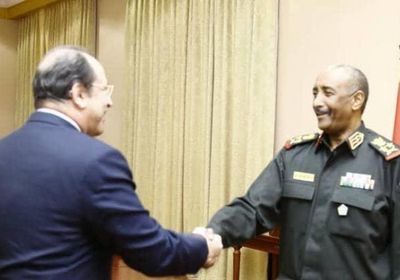 رئيس مجلس السيادة السوداني يلتقي برئيس المخابرات المصرية في الخرطوم