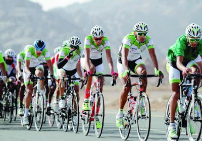مجلس دبي يطلق مبادرة «مضمارك في بيتك» لعشاق الدراجات