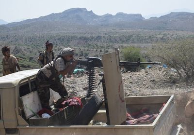 القوات الجنوبية تدك مواقع مليشيا الحوثي بجبهة حبيل حنش