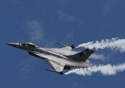 تحطم مقاتلة باكستانية ومصرع طاقمها (تفاصيل)