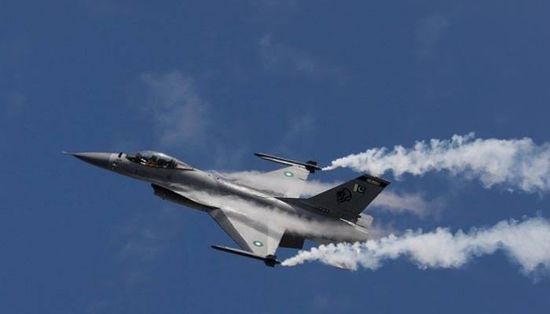 تحطم مقاتلة باكستانية ومصرع طاقمها (تفاصيل)