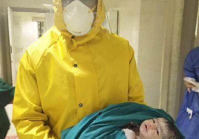  من رحم الموت.. مصر تشهد ولادتين سليمتين لمصابتين بكورونا (صور)