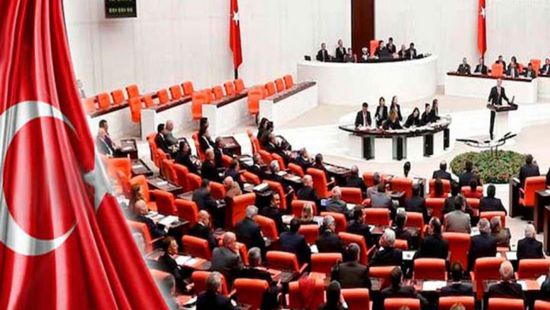 البرلمان التركي يقر قانونا لإطلاق آلاف السجناء بسبب كورونا