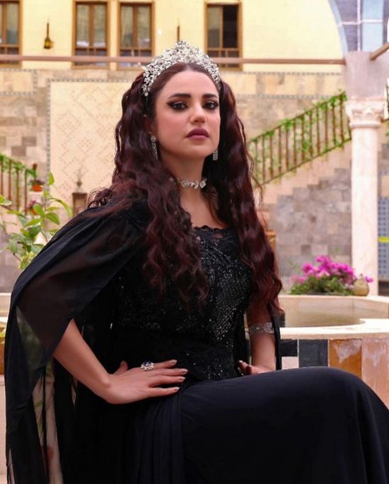 درة تنشر برومو مسلسل "الحرملك 2"