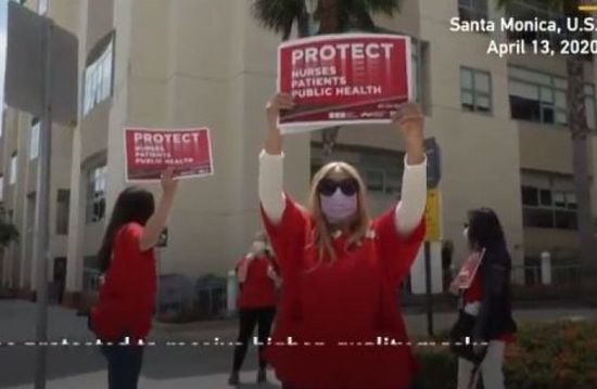 ممرضات بكاليفورنيا ينظمن وقفة احتجاجية بسبب نقص الأدوات الوقائية