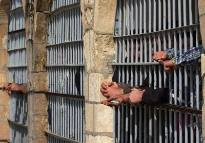 العفو الدولية تشكك في مقتل 30 سجينًا على يد النظام الإيراني بسبب كورونا