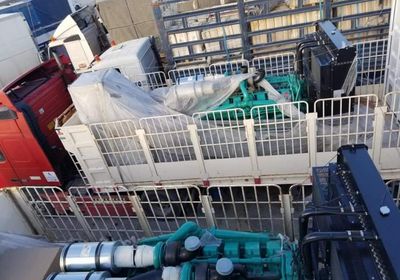 4 مولدات لتعزيز منظومة الكهرباء في المهرة (صور)