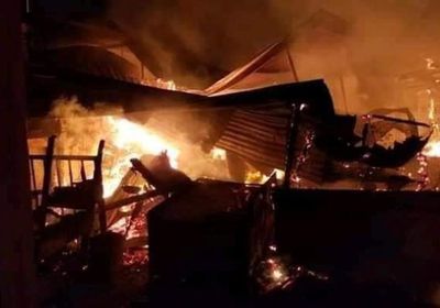 اندلاع حريق بمحال السوق المركزية في زبيد (صور)