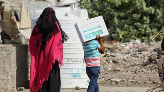 1100 أسرة في عدن تتلقى مساعدات من "سلمان للإغاثة"