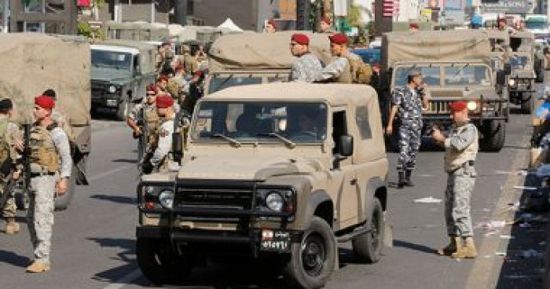  الجيش اللبناني يوزع مساعدات اجتماعية للمتضررين من كورونا بـ11 منطقة