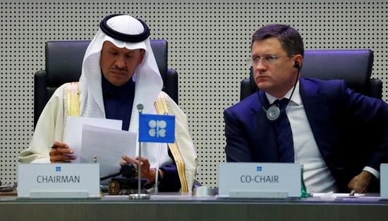 السعودية وروسيا تستمران في مراقبة سوق النفط واتخاذ الإجراءات المناسبة مع الشركاء