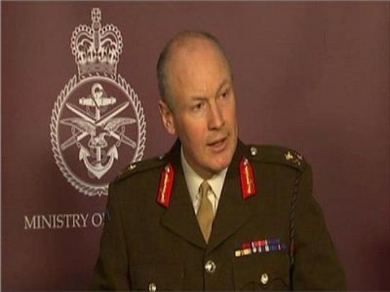 مستشار "الدفاع" البريطانية وقائد الجيش السعودي يبحثان الهدنة باليمن