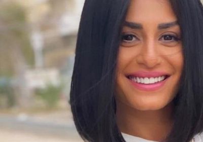 منة فضالي بسيطة في جلسة تصوير جديدة