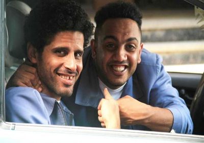 حمدي الميرغني بصحبة أوس أوس في كواليس "اتنين في الصندوق"