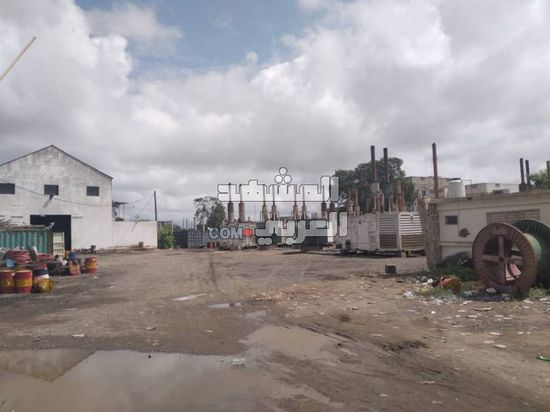 الظلام يخيم على أبين لليوم الثاني  