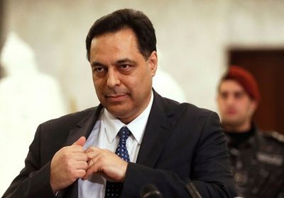 سياسي لبناني يُطالب حسان دياب بفتح ملفات الفاسدين