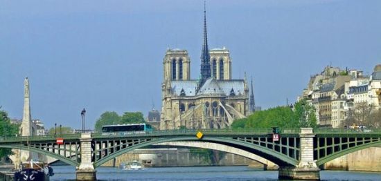  مفاجأة.. باريس تعلن عن ظهور آثار لكورونا في الأنهار والمستنقعات