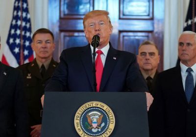 ترامب: لدينا فائض من الأسرة والكمامات