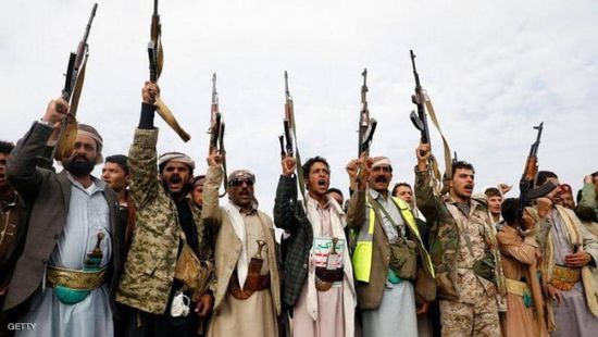 "عكاظ": قرارات الحوثيين تصدر من طهران
