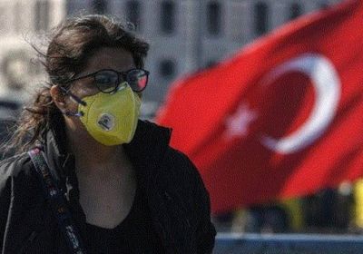 إعلامية تتساءل: هل تهتم تركيا بالجانب الاقتصادي لمواجهة كورونا؟