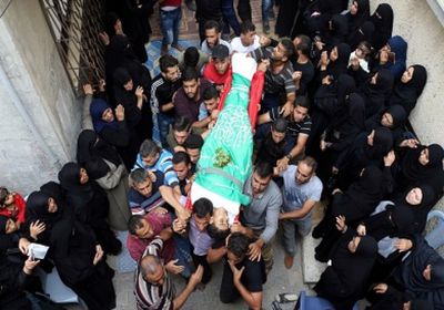  قوات الاحتلال الإسرائيلي تطلق الرصاص على حاجز "الكونتينر" واستشهاد فلسطيني