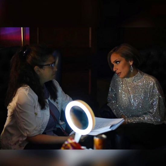 ريم البارودي تنشر صورتها مع المخرجة إيمان حداد من كواليس "جمع سالم"